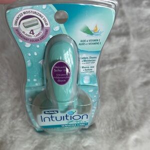 Schick Intuition Plus Sensitive Care Razor - Mint Green